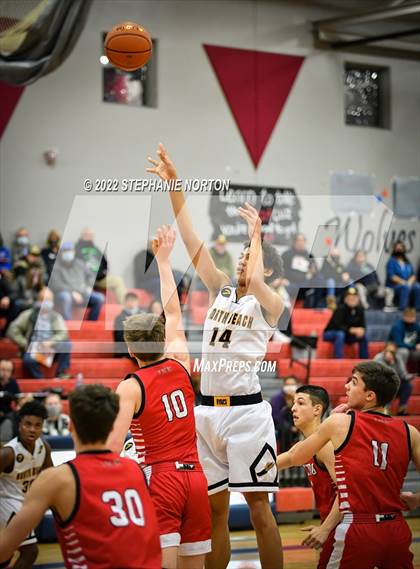 Thumbnail 3 in Toledo vs North Beach (WIAA 2B District Playoff) photogallery.