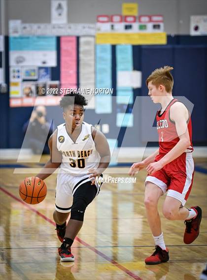 Thumbnail 2 in Toledo vs North Beach (WIAA 2B District Playoff) photogallery.