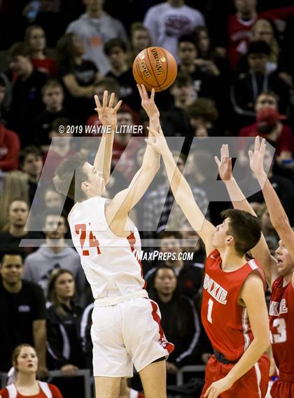 Thumbnail 1 in Dixie Heights vs Beechwood (KHSAA Ninth Region) photogallery.
