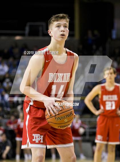 Thumbnail 1 in Dixie Heights vs Beechwood (KHSAA Ninth Region) photogallery.