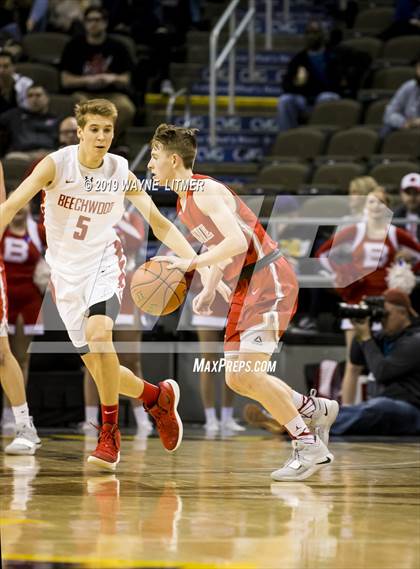 Thumbnail 2 in Dixie Heights vs Beechwood (KHSAA Ninth Region) photogallery.