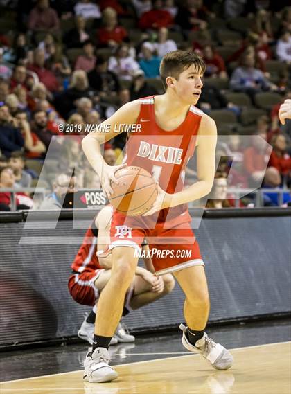 Thumbnail 2 in Dixie Heights vs Beechwood (KHSAA Ninth Region) photogallery.