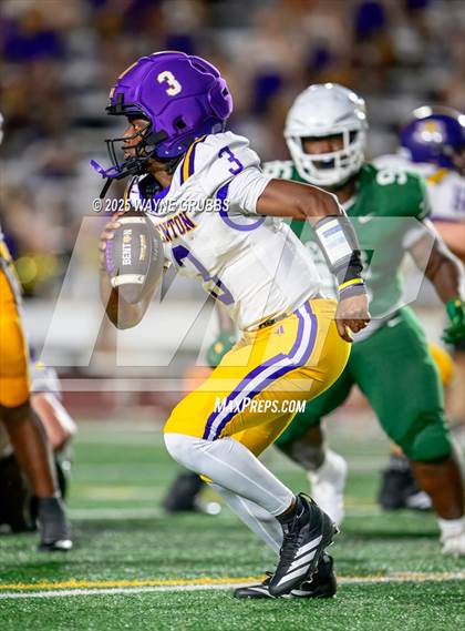 Thumbnail 3 in Benton @ Captain Shreve photogallery.