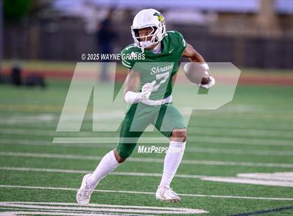 Thumbnail 3 in Benton @ Captain Shreve photogallery.