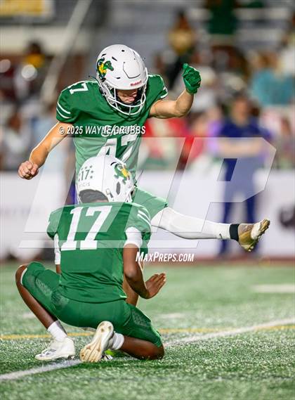 Thumbnail 3 in Benton @ Captain Shreve photogallery.