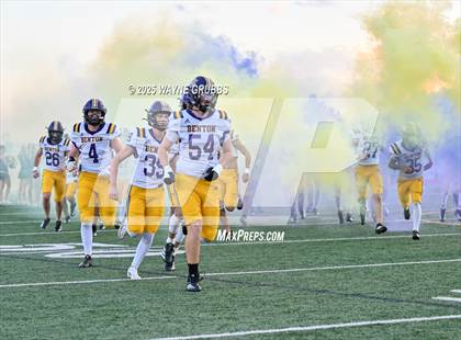 Thumbnail 1 in Benton @ Captain Shreve photogallery.