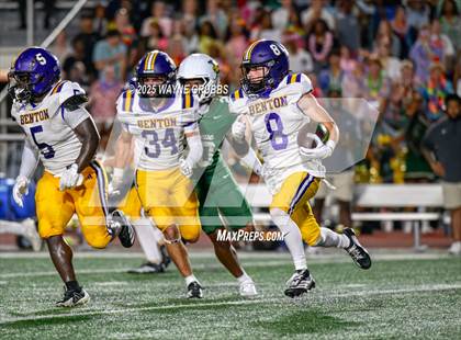 Thumbnail 3 in Benton @ Captain Shreve photogallery.