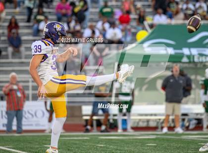 Thumbnail 3 in Benton @ Captain Shreve photogallery.
