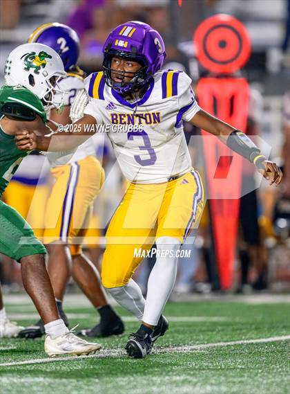 Thumbnail 2 in Benton @ Captain Shreve photogallery.