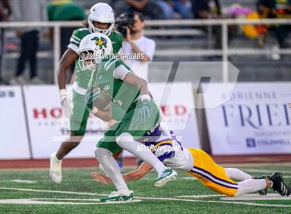 Thumbnail 3 in Benton @ Captain Shreve photogallery.