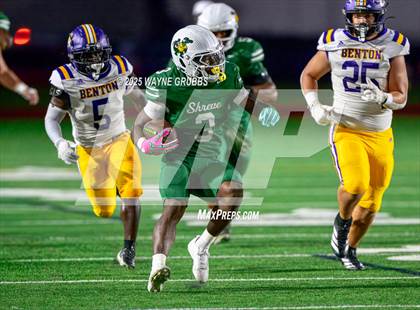 Thumbnail 3 in Benton @ Captain Shreve photogallery.