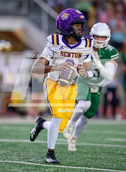 Thumbnail 3 in Benton @ Captain Shreve photogallery.