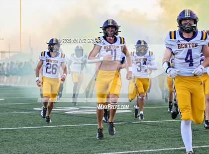Thumbnail 3 in Benton @ Captain Shreve photogallery.