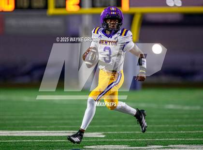 Thumbnail 2 in Benton @ Captain Shreve photogallery.