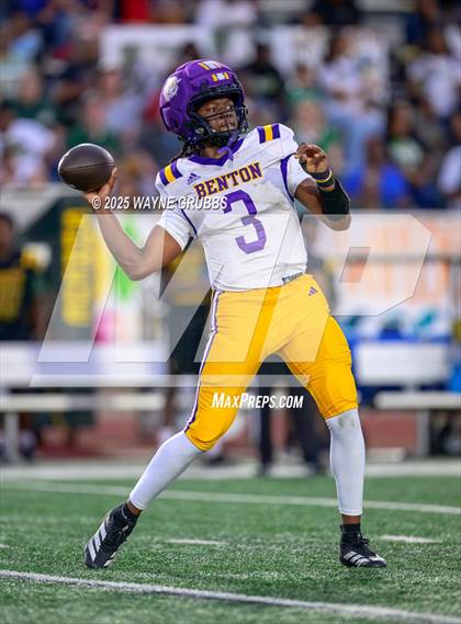 Thumbnail 2 in Benton @ Captain Shreve photogallery.