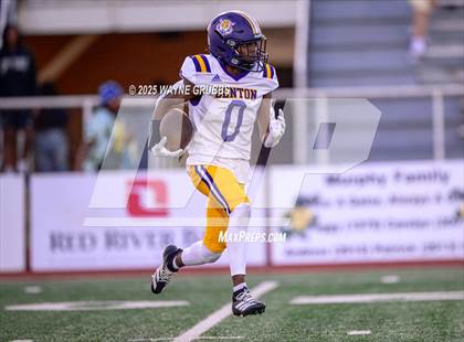 Thumbnail 2 in Benton @ Captain Shreve photogallery.