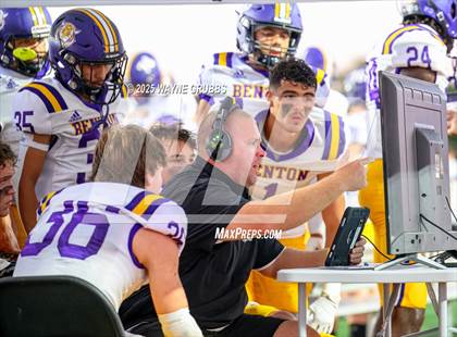 Thumbnail 2 in Benton @ Captain Shreve photogallery.