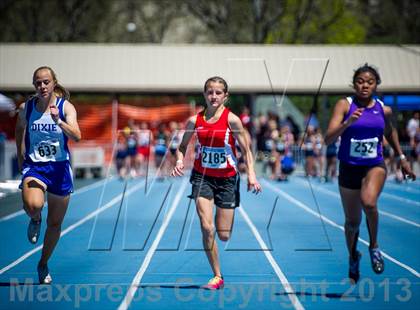 Thumbnail 1 in BYU Invitational Track Meet (Girls) photogallery.