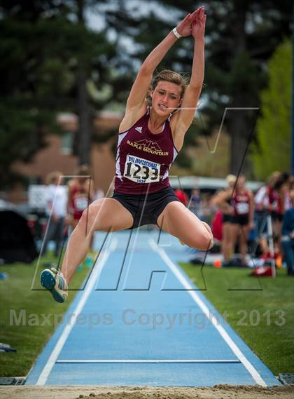 Thumbnail 3 in BYU Invitational Track Meet (Girls) photogallery.
