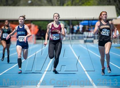 Thumbnail 3 in BYU Invitational Track Meet (Girls) photogallery.