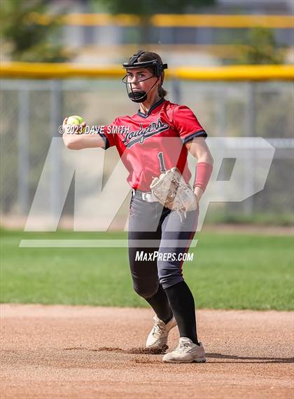 Thumbnail 1 in Fort Dodge vs Linn-Mar (Linn-Mar/Alburnett Invitational) photogallery.