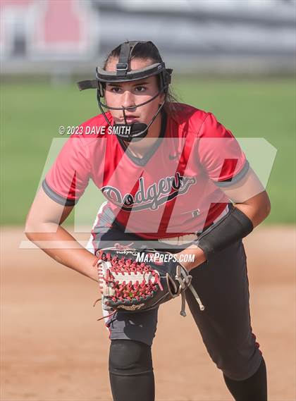 Thumbnail 1 in Fort Dodge vs Linn-Mar (Linn-Mar/Alburnett Invitational) photogallery.