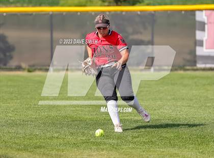 Thumbnail 3 in Fort Dodge vs Linn-Mar (Linn-Mar/Alburnett Invitational) photogallery.