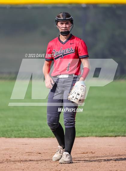 Thumbnail 2 in Fort Dodge vs Linn-Mar (Linn-Mar/Alburnett Invitational) photogallery.