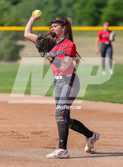 Thumbnail 2 in Fort Dodge vs Linn-Mar (Linn-Mar/Alburnett Invitational) photogallery.