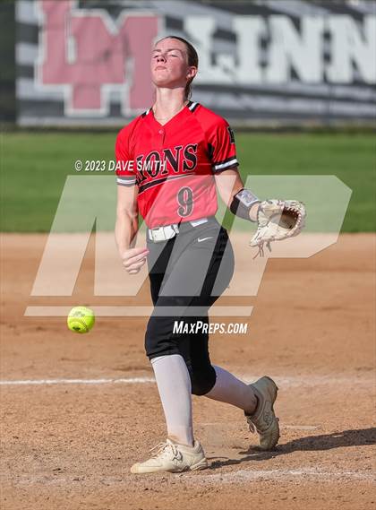 Thumbnail 3 in Fort Dodge vs Linn-Mar (Linn-Mar/Alburnett Invitational) photogallery.