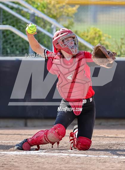 Thumbnail 1 in Fort Dodge vs Linn-Mar (Linn-Mar/Alburnett Invitational) photogallery.