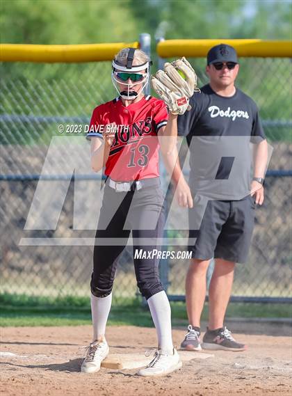 Thumbnail 2 in Fort Dodge vs Linn-Mar (Linn-Mar/Alburnett Invitational) photogallery.