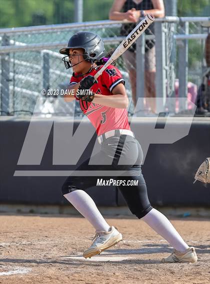 Thumbnail 1 in Fort Dodge vs Linn-Mar (Linn-Mar/Alburnett Invitational) photogallery.