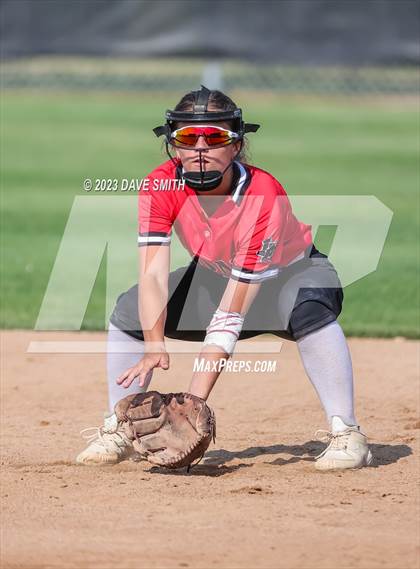 Thumbnail 2 in Fort Dodge vs Linn-Mar (Linn-Mar/Alburnett Invitational) photogallery.