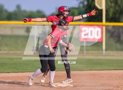 Thumbnail 3 in Fort Dodge vs Linn-Mar (Linn-Mar/Alburnett Invitational) photogallery.