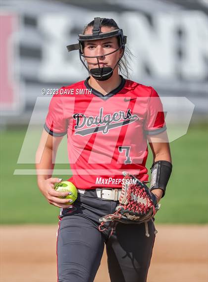 Thumbnail 2 in Fort Dodge vs Linn-Mar (Linn-Mar/Alburnett Invitational) photogallery.