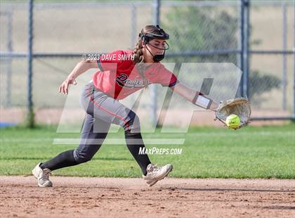 Thumbnail 3 in Fort Dodge vs Linn-Mar (Linn-Mar/Alburnett Invitational) photogallery.