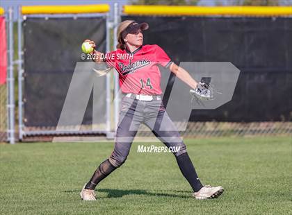 Thumbnail 1 in Fort Dodge vs Linn-Mar (Linn-Mar/Alburnett Invitational) photogallery.