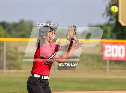 Thumbnail 2 in Fort Dodge vs Linn-Mar (Linn-Mar/Alburnett Invitational) photogallery.