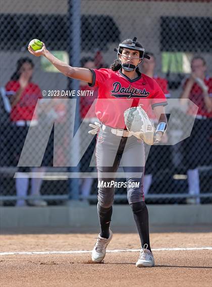 Thumbnail 2 in Fort Dodge vs Linn-Mar (Linn-Mar/Alburnett Invitational) photogallery.