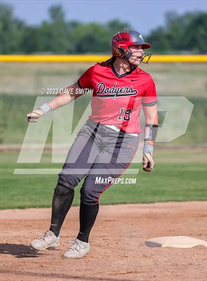 Thumbnail 3 in Fort Dodge vs Linn-Mar (Linn-Mar/Alburnett Invitational) photogallery.