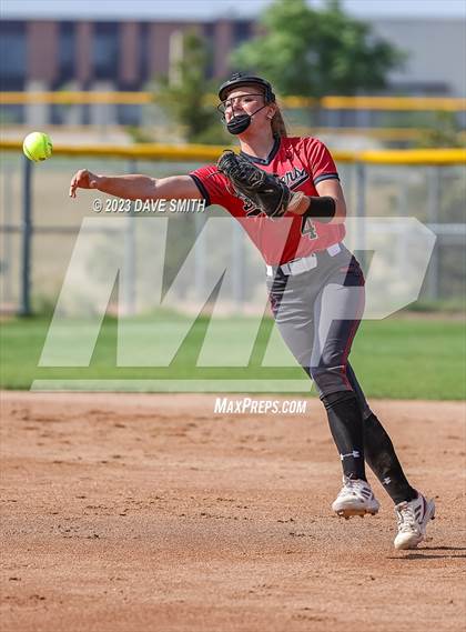 Thumbnail 1 in Fort Dodge vs Linn-Mar (Linn-Mar/Alburnett Invitational) photogallery.