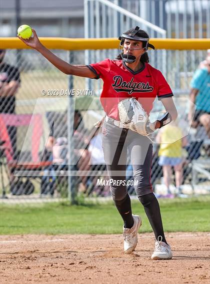 Thumbnail 2 in Fort Dodge vs Linn-Mar (Linn-Mar/Alburnett Invitational) photogallery.