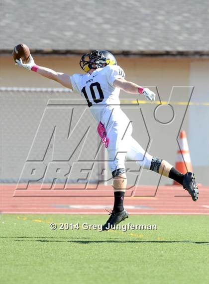 Thumbnail 3 in Novato @ Drake photogallery.