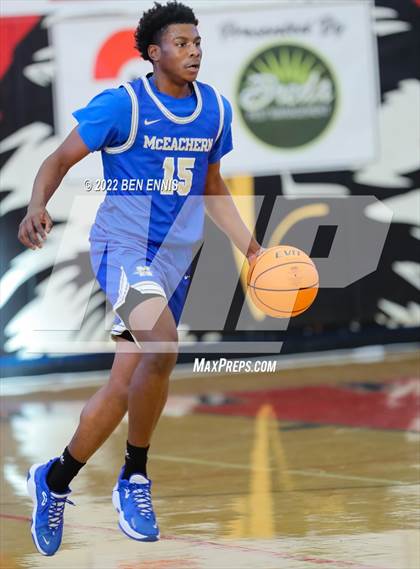 Thumbnail 2 in McEachern vs Collins Hill (5-Star Longhorn Steakhouse Classic) photogallery.