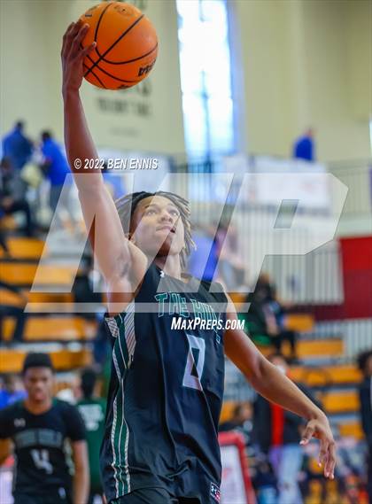 Thumbnail 2 in McEachern vs Collins Hill (5-Star Longhorn Steakhouse Classic) photogallery.