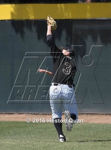Thumbnail 3 in Mountain Ridge vs. Servite (Hard 9 National Classic) photogallery.