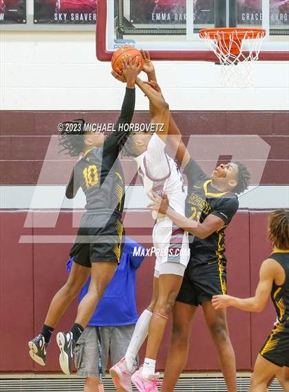 Thumbnail 3 in Plano vs Plano East photogallery.