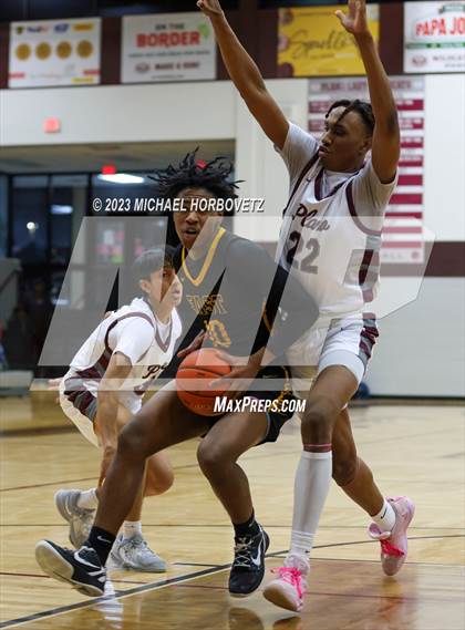 Thumbnail 1 in Plano vs Plano East photogallery.