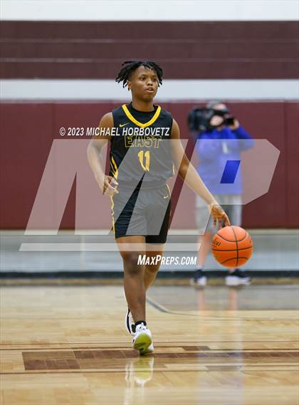 Thumbnail 3 in Plano vs Plano East photogallery.
